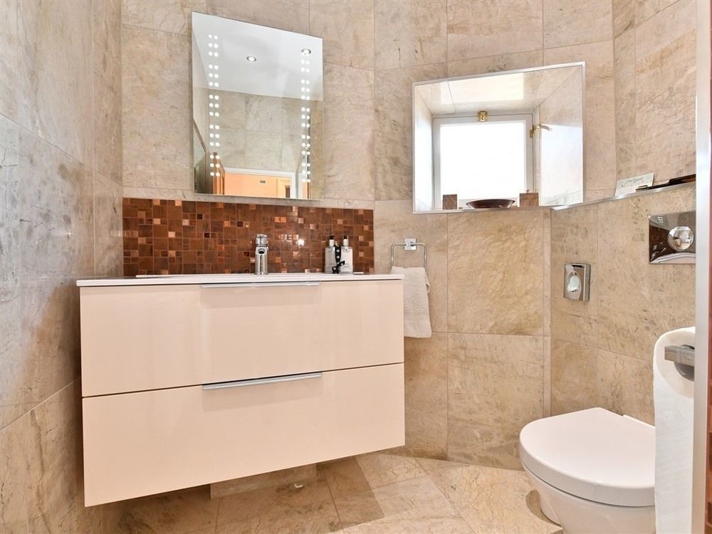 Heritage Bed And Breakfast Calne Esterno foto