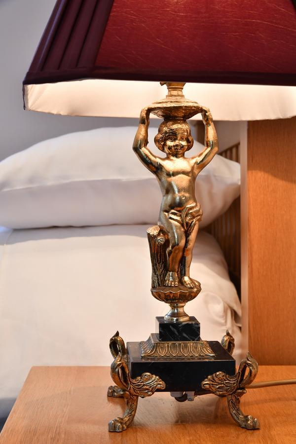 Heritage Bed And Breakfast Calne Esterno foto