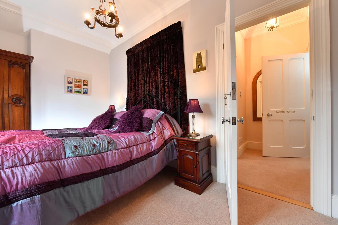 Heritage Bed And Breakfast Calne Esterno foto
